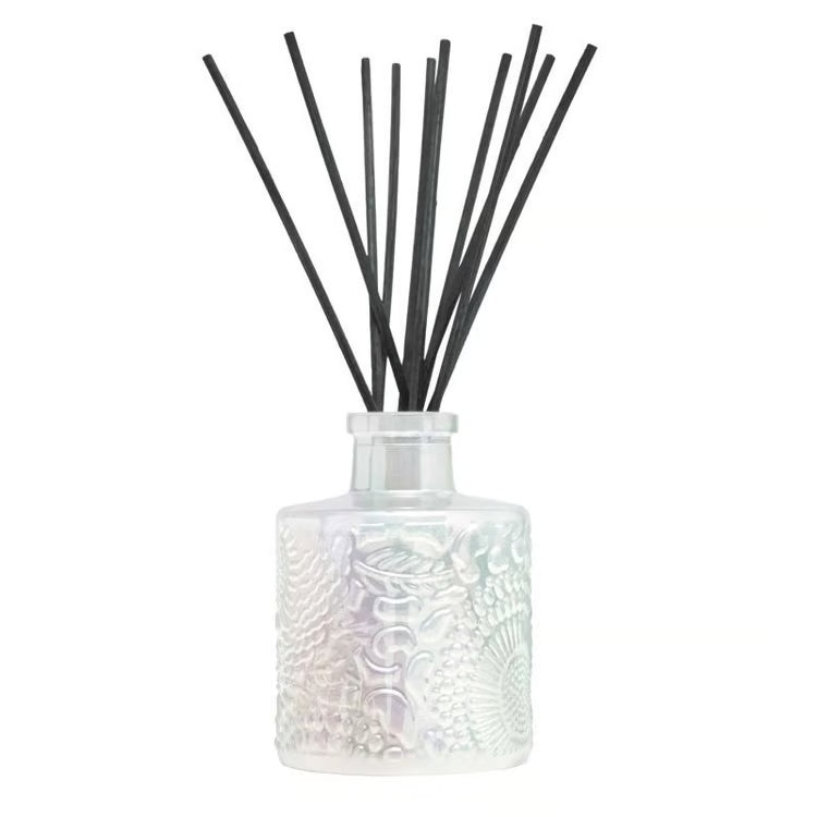 Sparkling cuvee diffuser on a white backround.