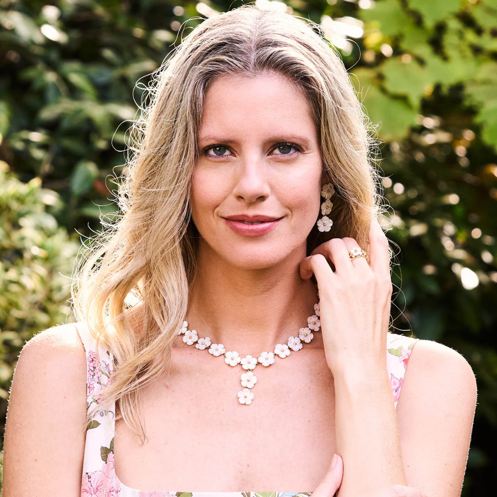 Capucine De Wulf Mermaid Garden Petite Linear Earrings - Mother of Pearl