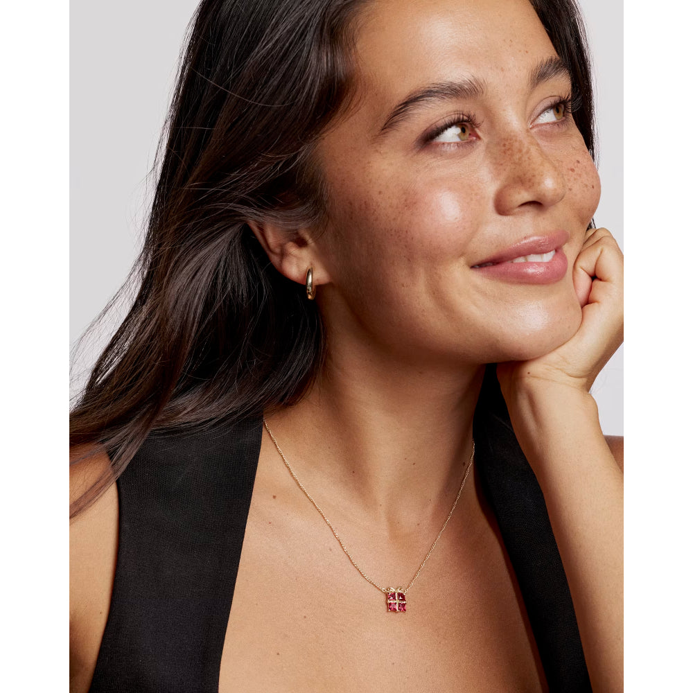 Kendra Scott Gold Present Short Pendant Necklace