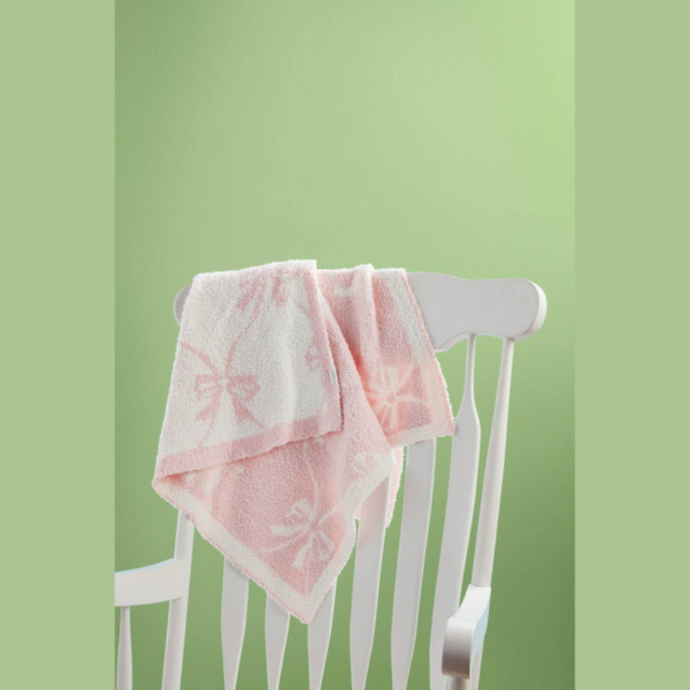Mud Pie Bow Chenille Blanket