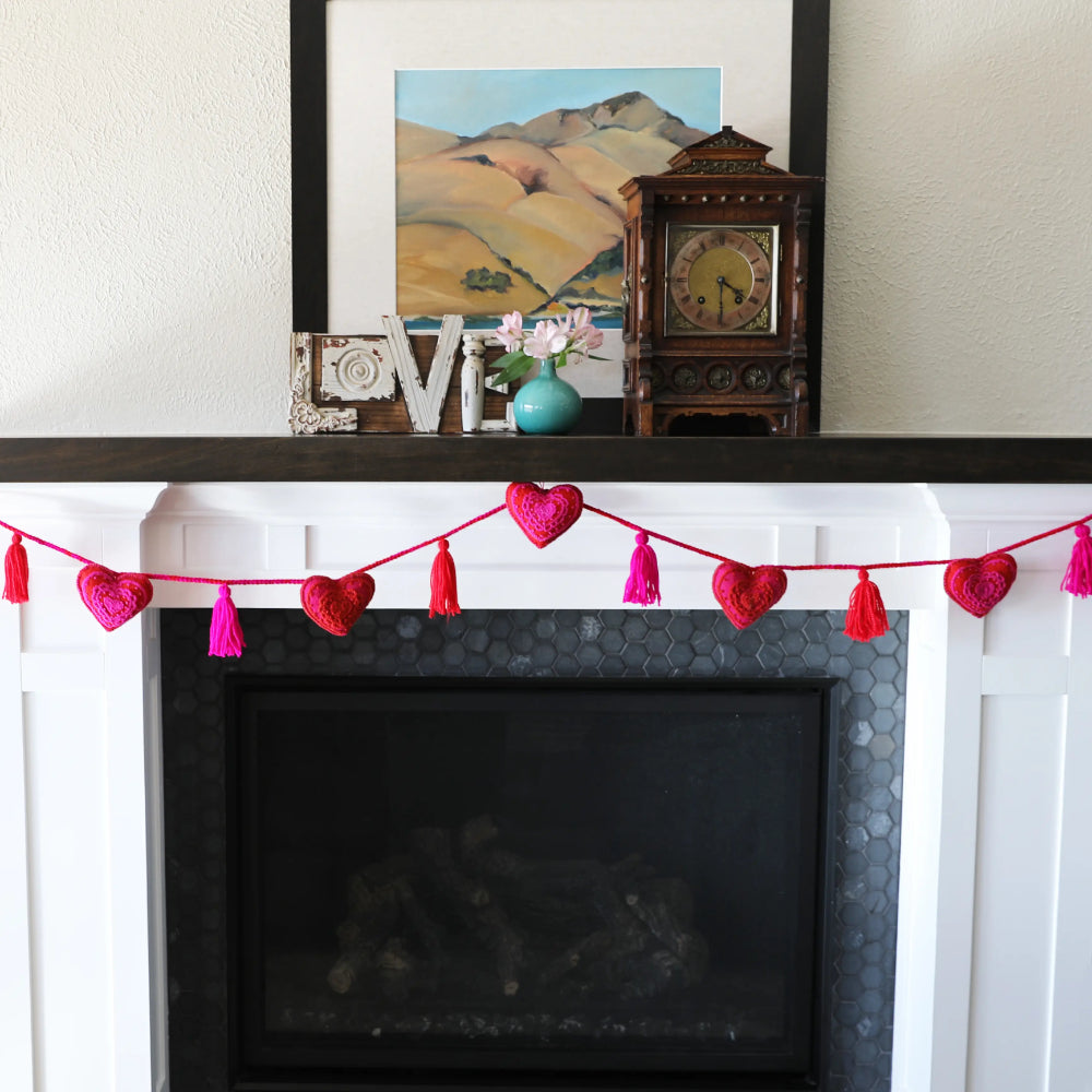 Yarn Valentine Garland