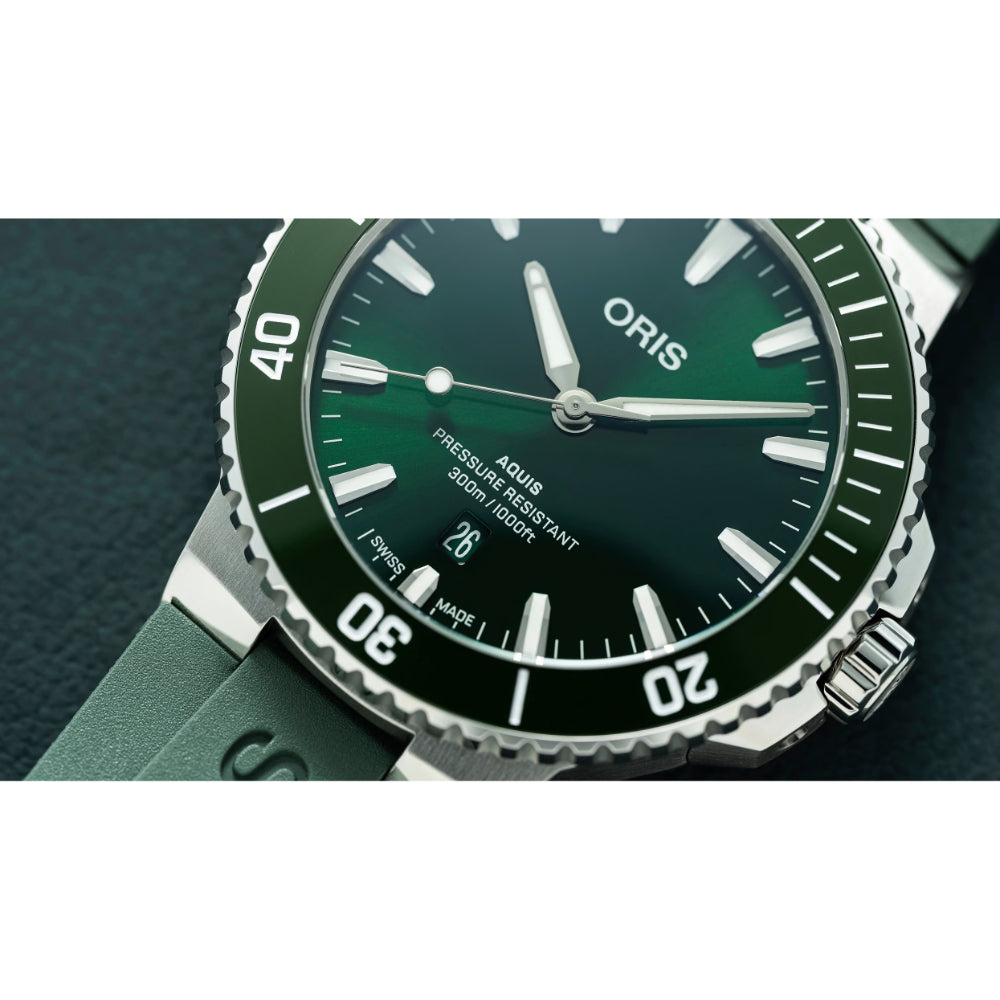 Oris Aquis Date 43.5mm Automatic Watch