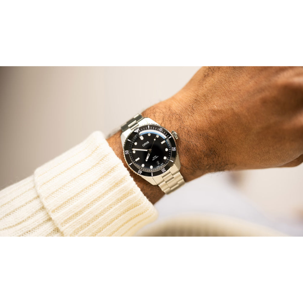 Oris Divers Date 39mm Automatic Watch with Additional Strap