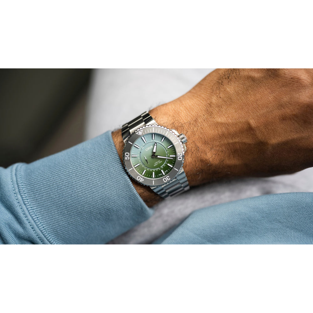 Oris Aquis Dat Watt Limited Edition II Automatic Watch