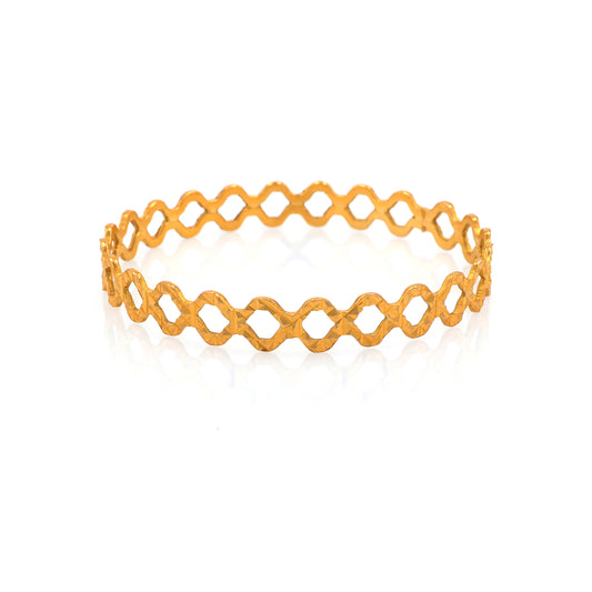 Estate 21 Karat Yellow Gold Slip On Diamond Cut Lattice Design Bangle Bracelet
