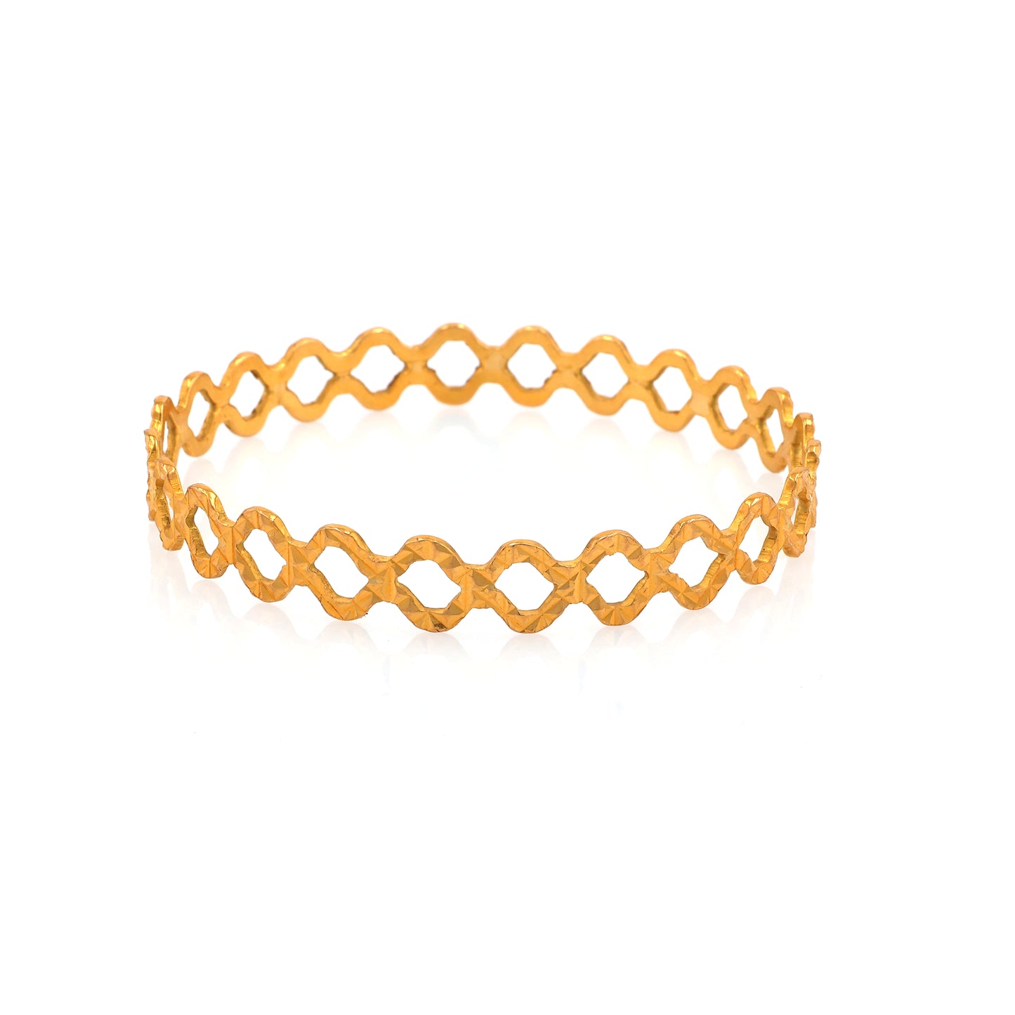 Estate 21 Karat Yellow Gold Slip On Diamond Cut Lattice Design Bangle Bracelet