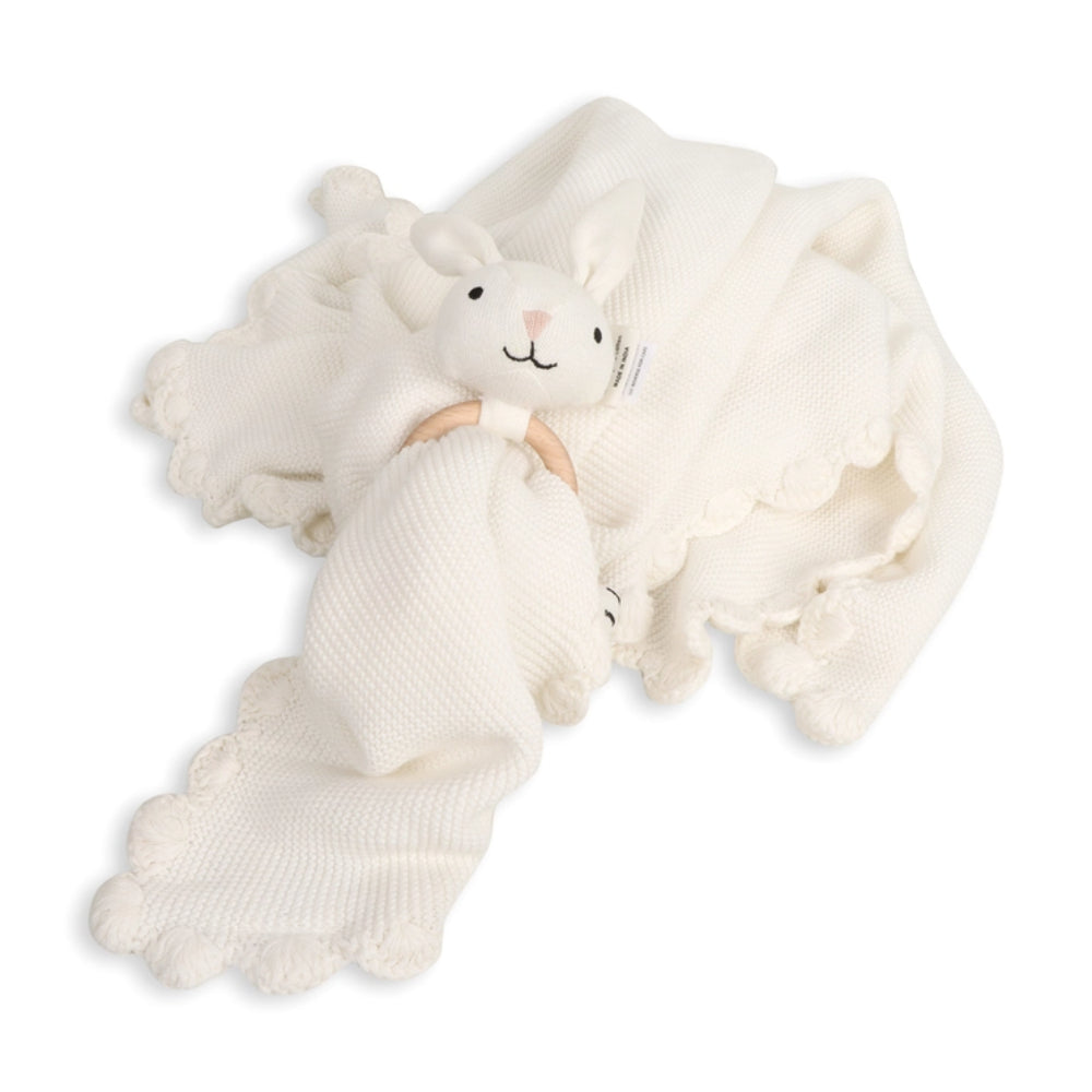 Viverano Organics Scallop Classic Knit Baby Blanket+Bunny Rattle Gift Set