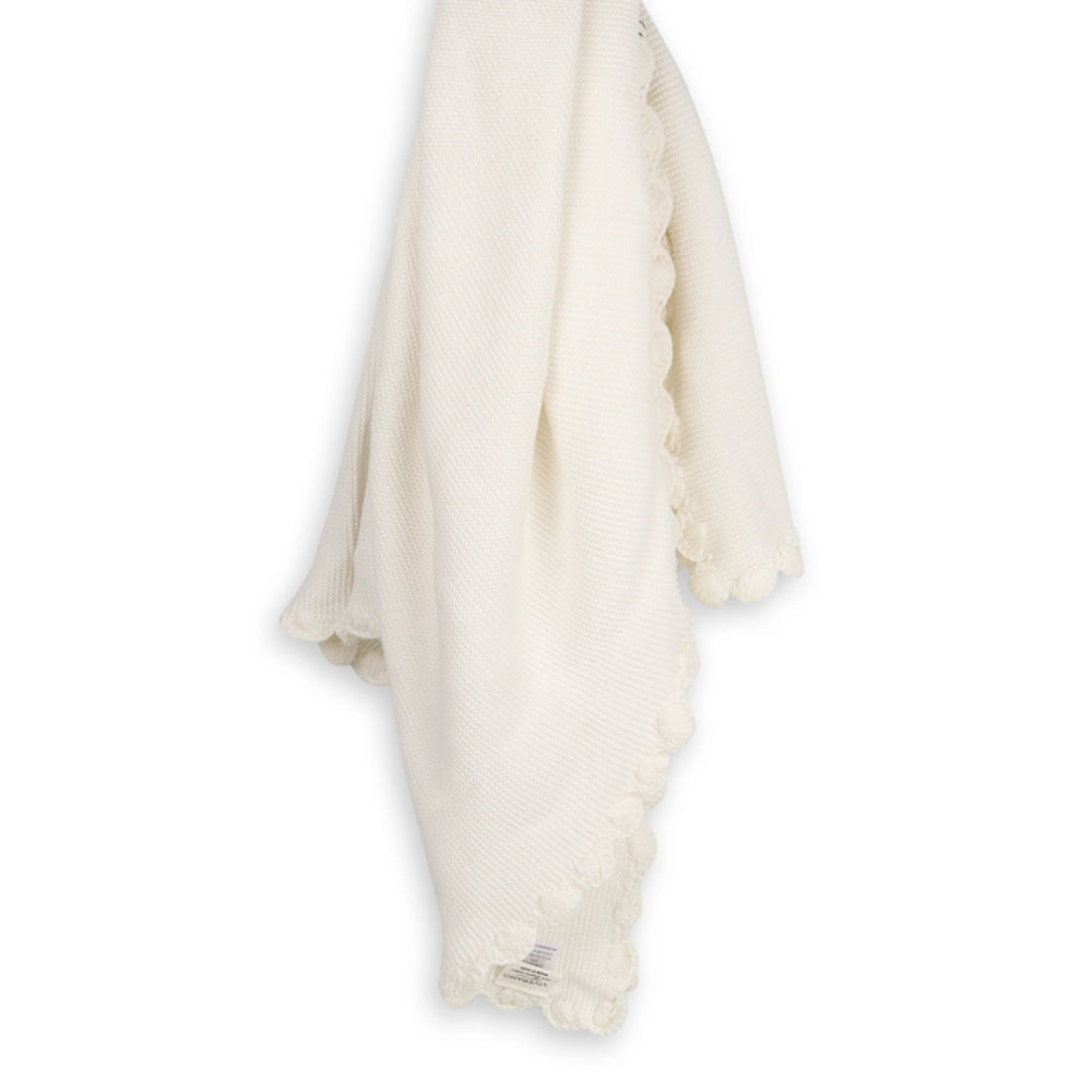 Viverano Organics Scallop Classic Knit Baby Blanket+Bunny Rattle Gift Set