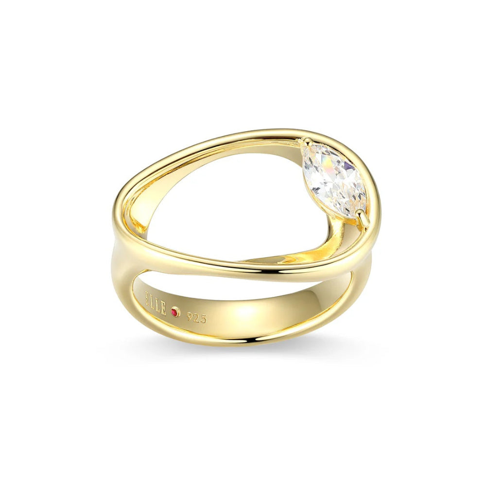 Gold tone ring with a diamond 