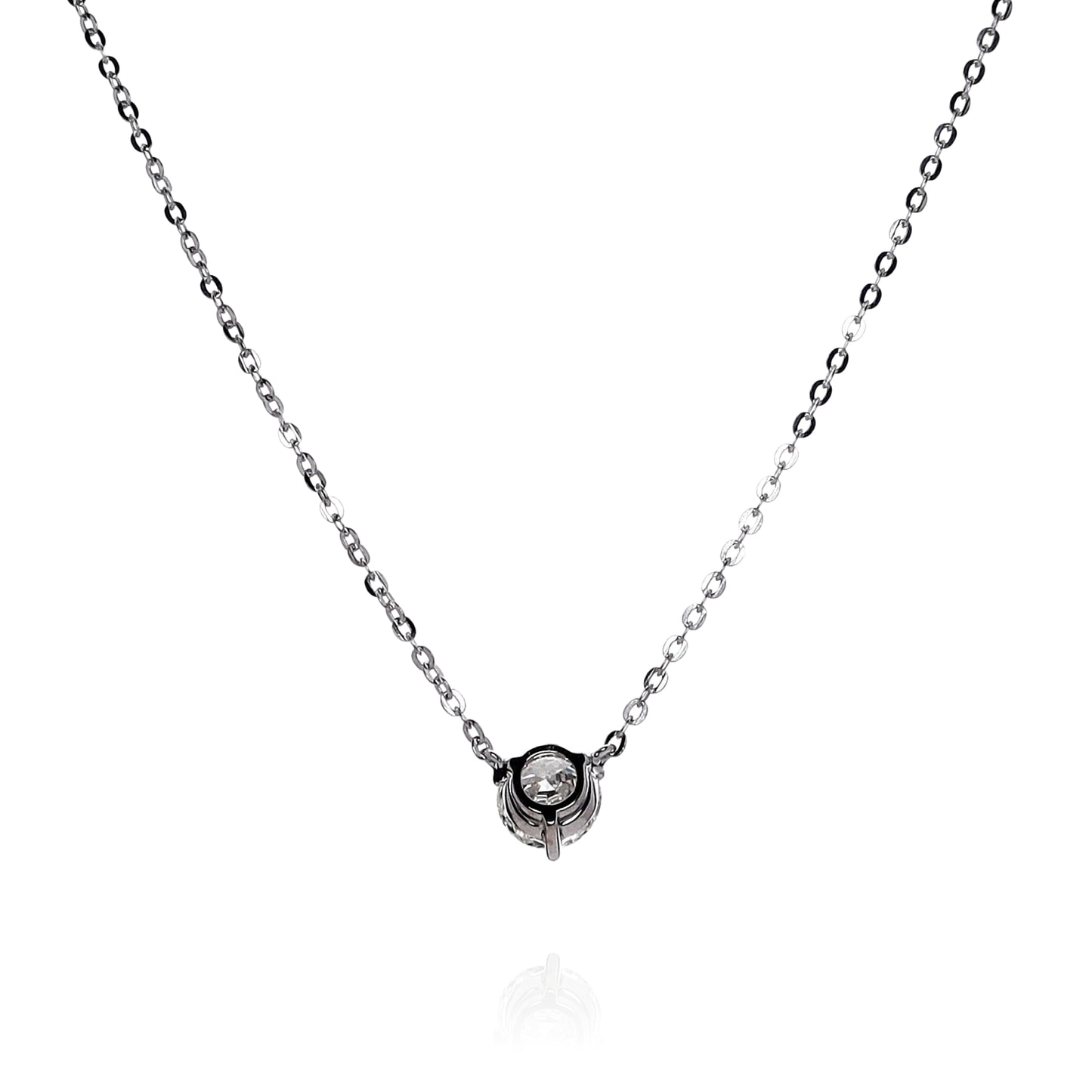 18k White Gold 1.53ct Diamond Solitaire Pendant Necklace