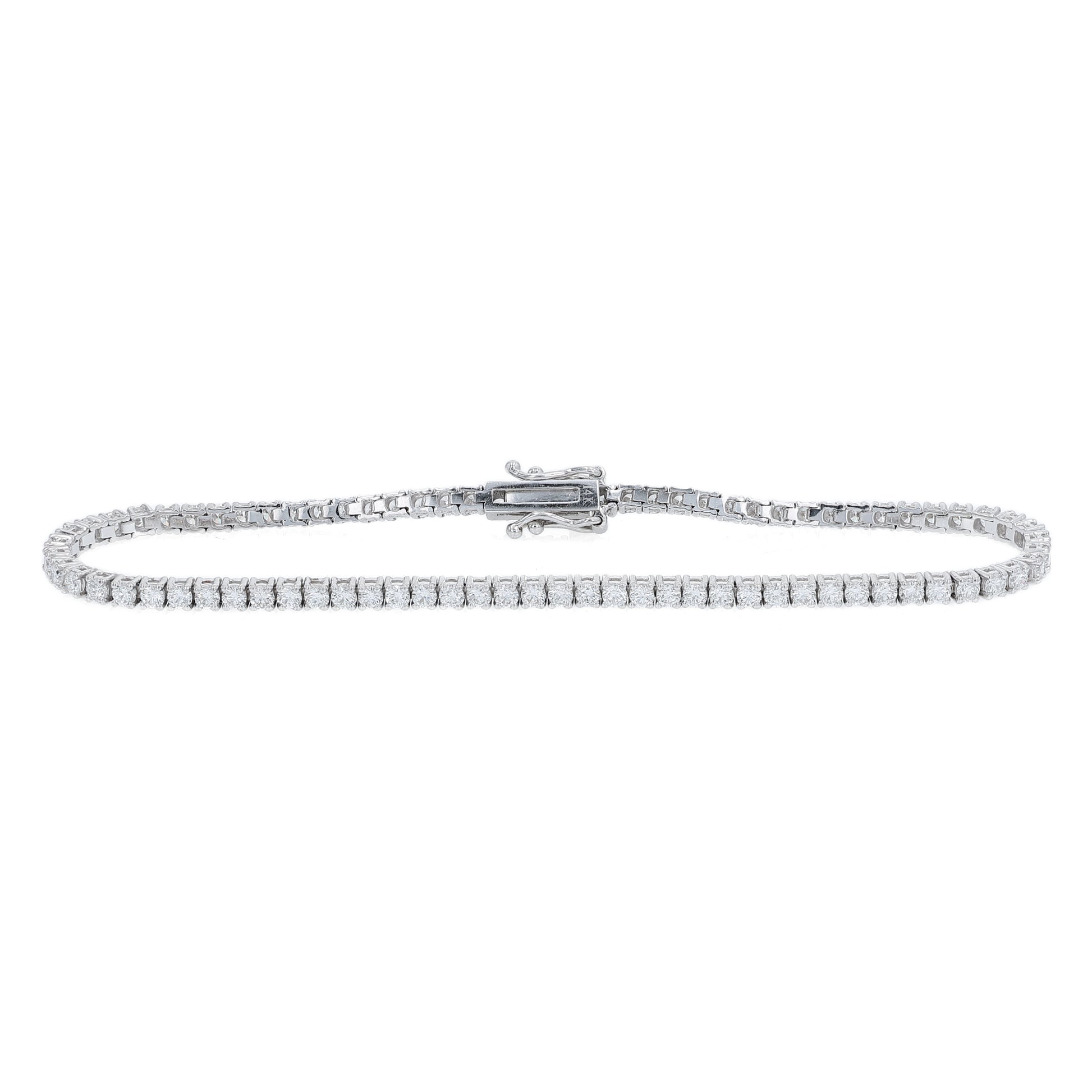 White gold 2.65 carat diamond tennis bracelet on a white background