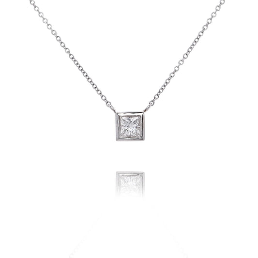 Estate 18 Karat White Gold Solitaire Diamond Pendant Necklace