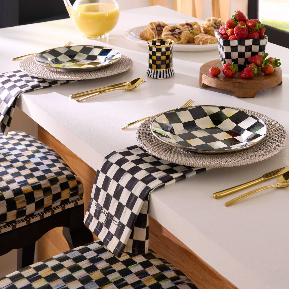 Dish towels with kitchen decor