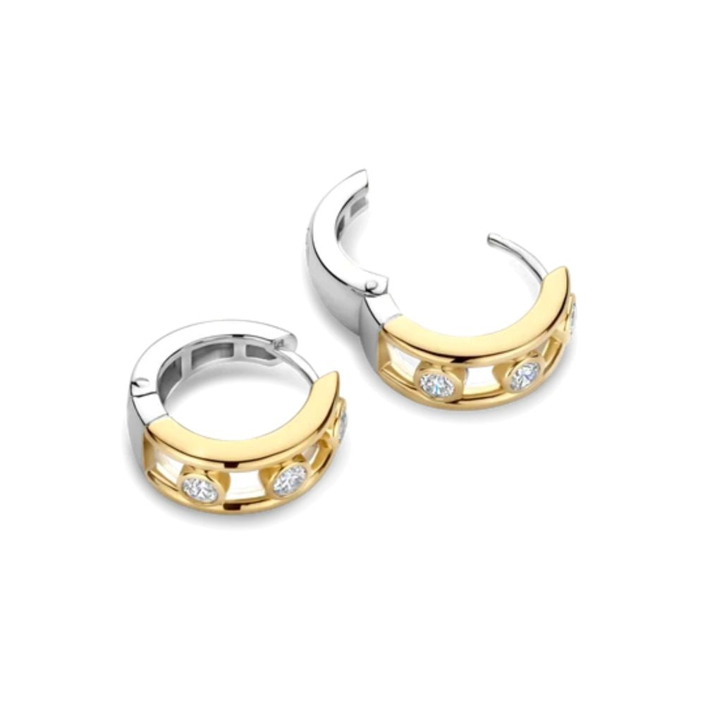 Two tone open circle with zirconia stones 