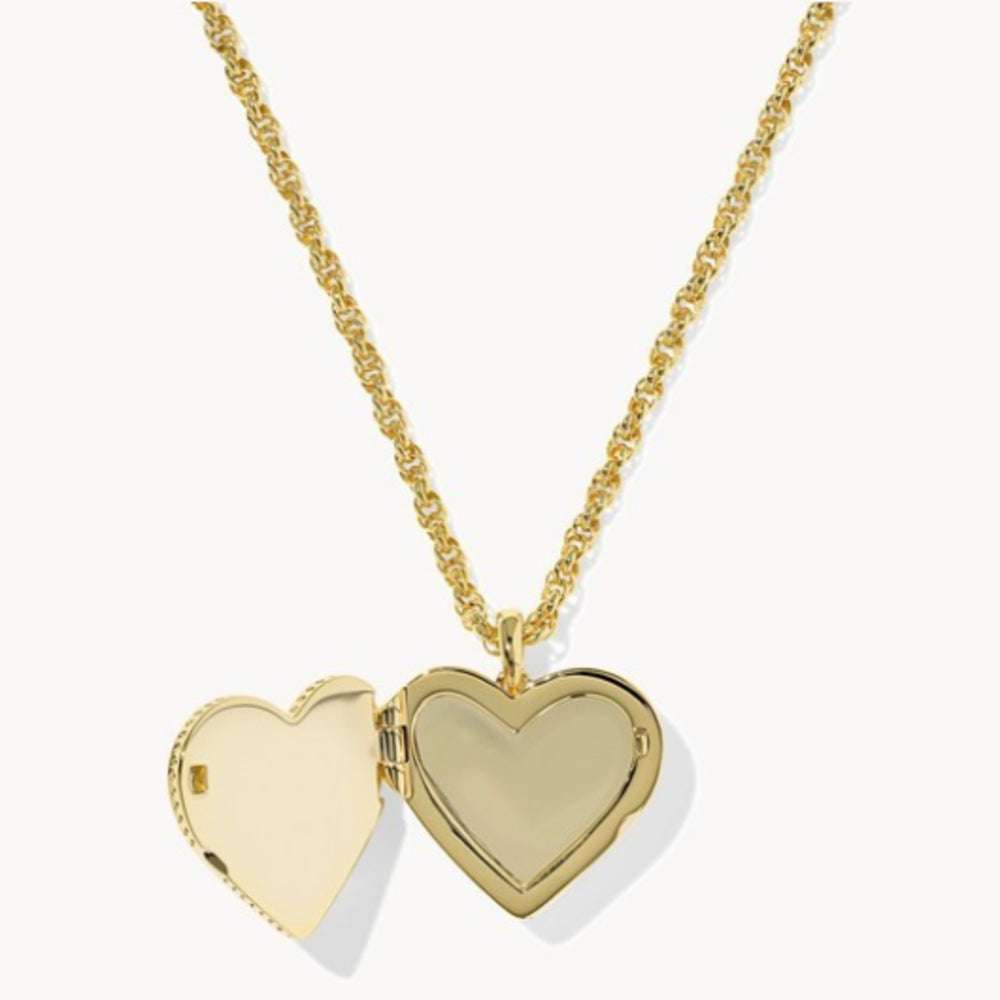 Gold heart pendant necklace