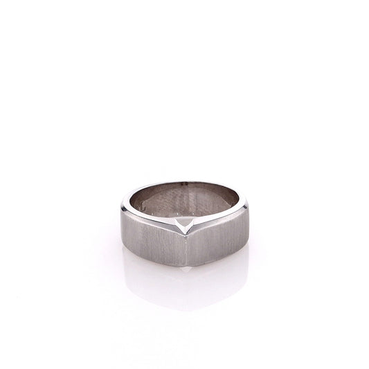 Estate Charriol 18k White Gold Brushed Design With Pinched Top Ring