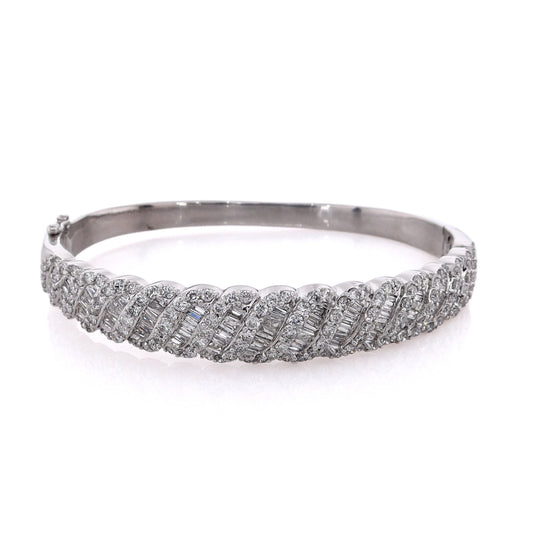 Estate 14 Karat White Gold Hinged Diamond Bangle Bracelet