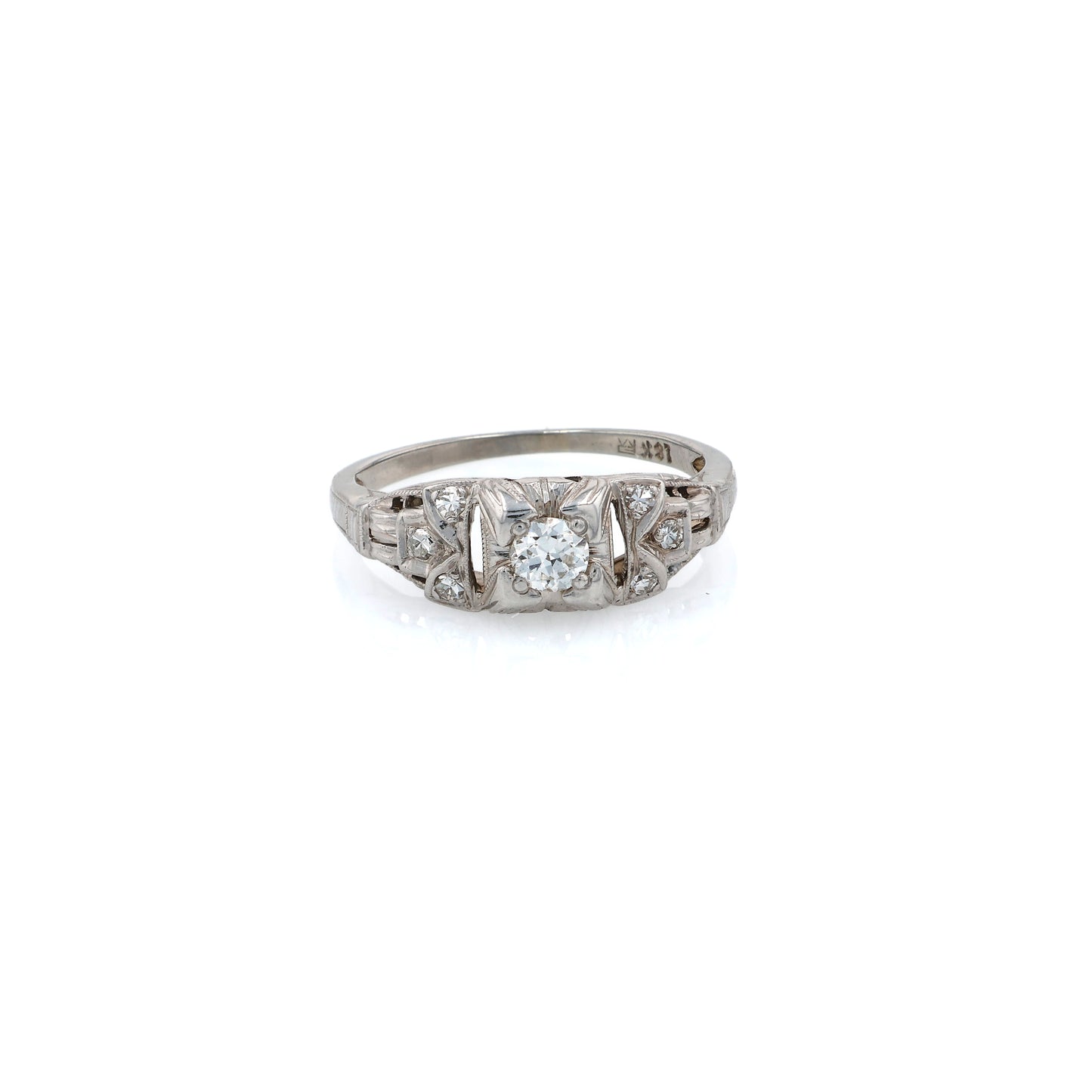 Estate 18 Karat White Gold Diamond Ring