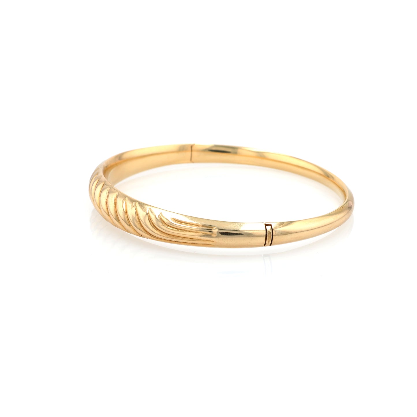 Estate 14 Karat Yellow Gold Tapered Ribbed Top Design Hinged Bangle