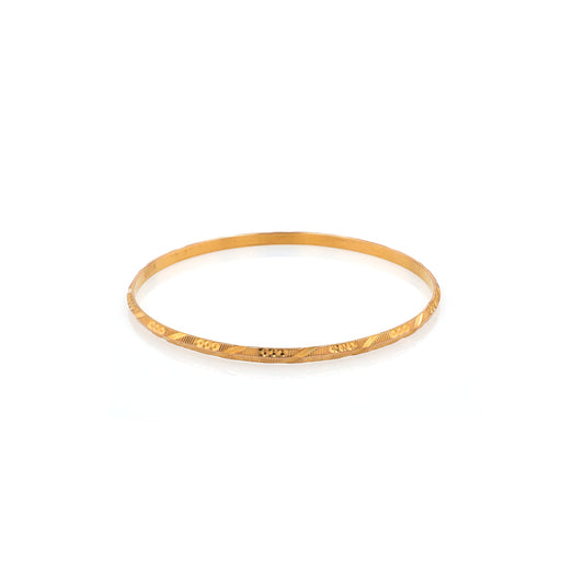 Estate 22 Karat Yellow Gold Beveled Center With Diamond Cut Diagonal Line Bangle Bracelet