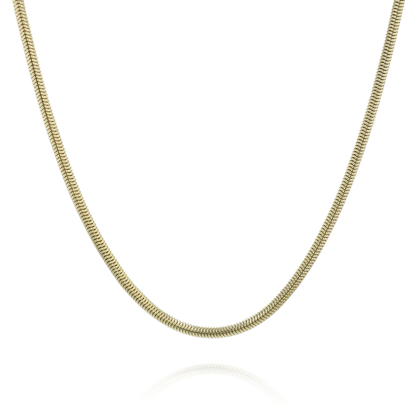 Polished Yellow gold tubogas chain necklace on a white background