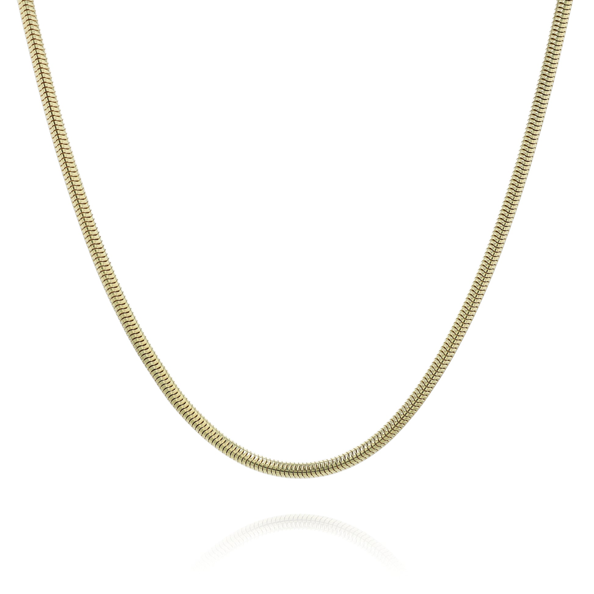 Polished Yellow gold tubogas chain necklace on a white background