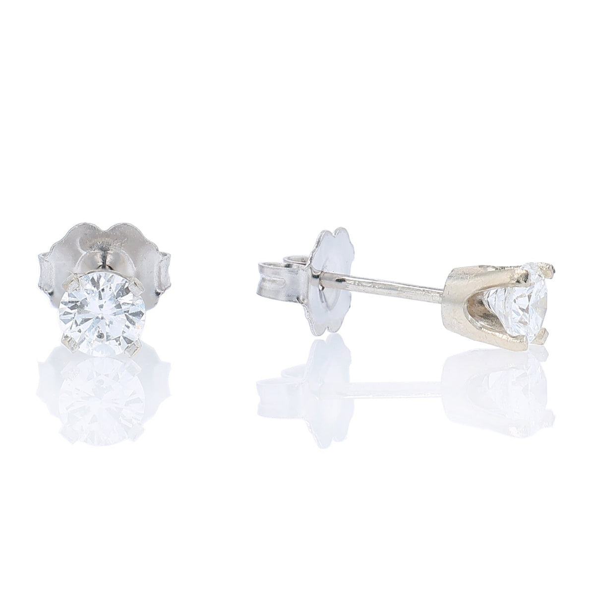 Estate 14k White Gold 0.52ct Diamond Stud Earrings