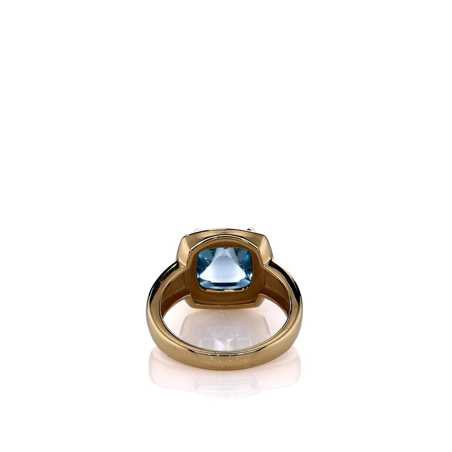 Lisa Nik 18k Gold Sugarloaf Blue Topaz Ring