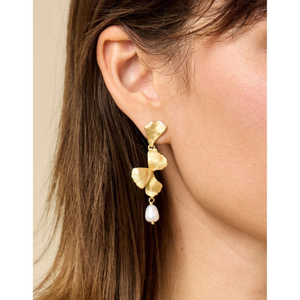 Spartina Gold Ginko Leaf Dangle Earrings - Pearl
