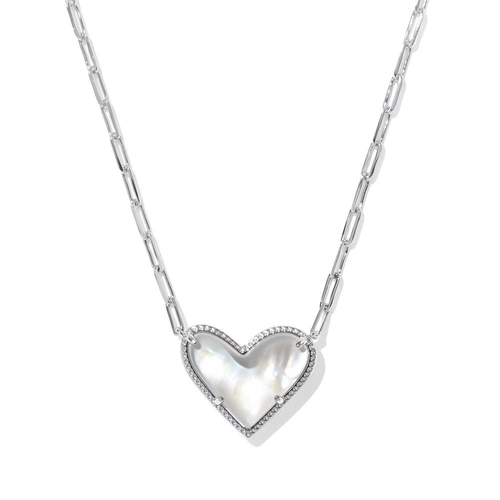 Kendra Scott Ari Heart Statement Short Pendant Necklace in Ivory Mother of Pearl