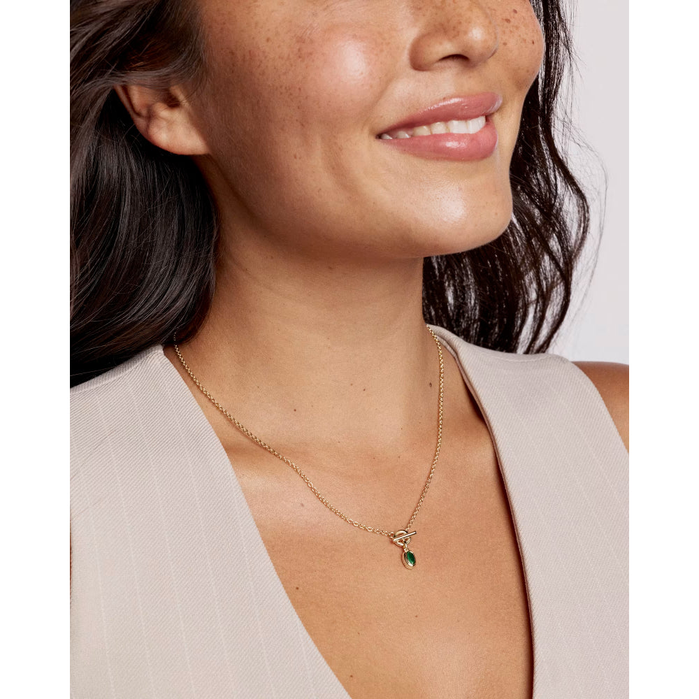 Kendra Scott Gold Mini Elisa Toggle Short Pendant Necklace