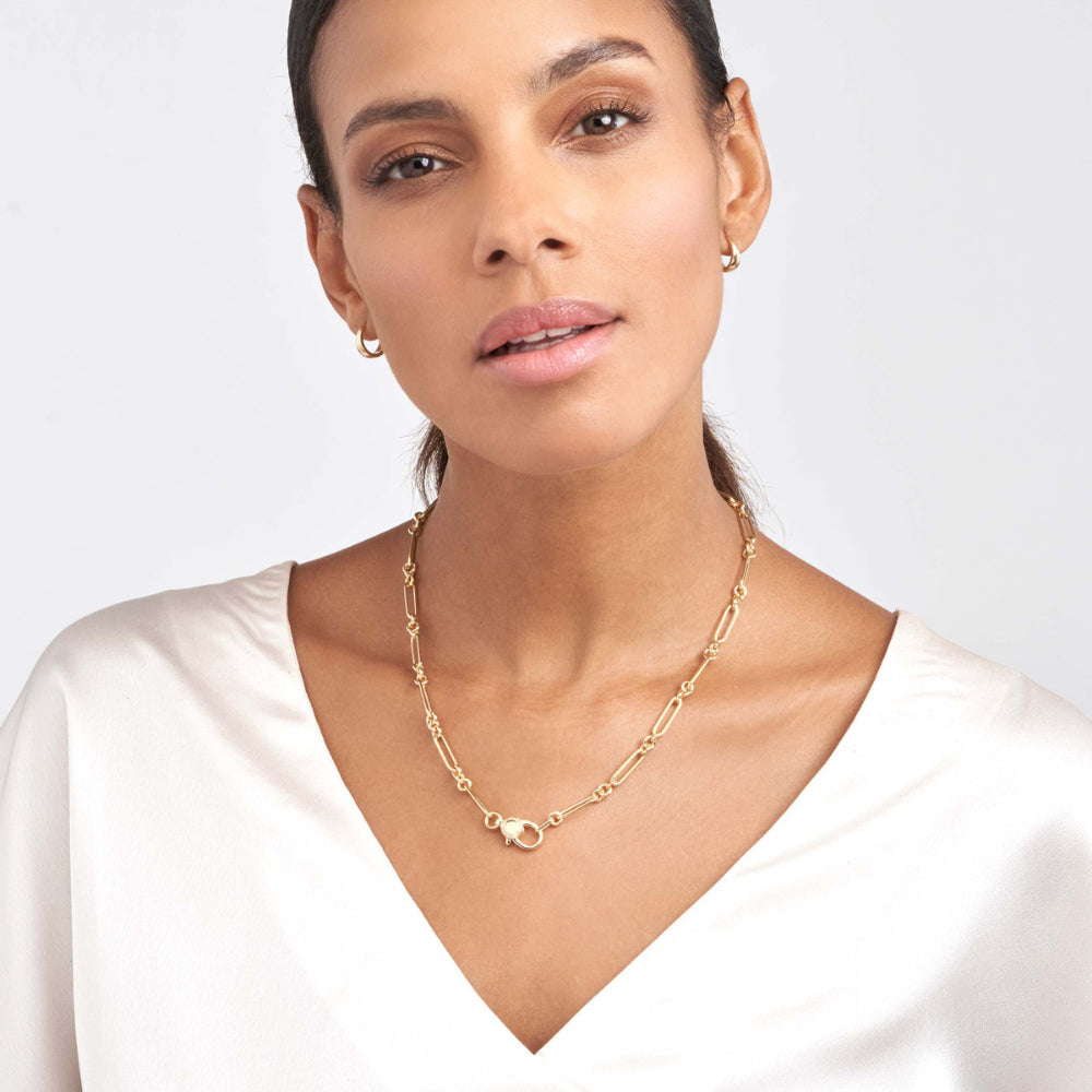 14k Gold Hollow Paper Clip Necklace with Diamond