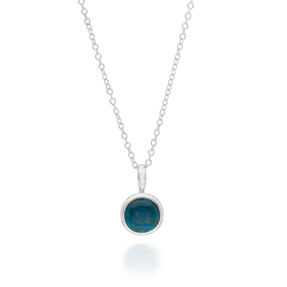 Silver chain with round blue stone 