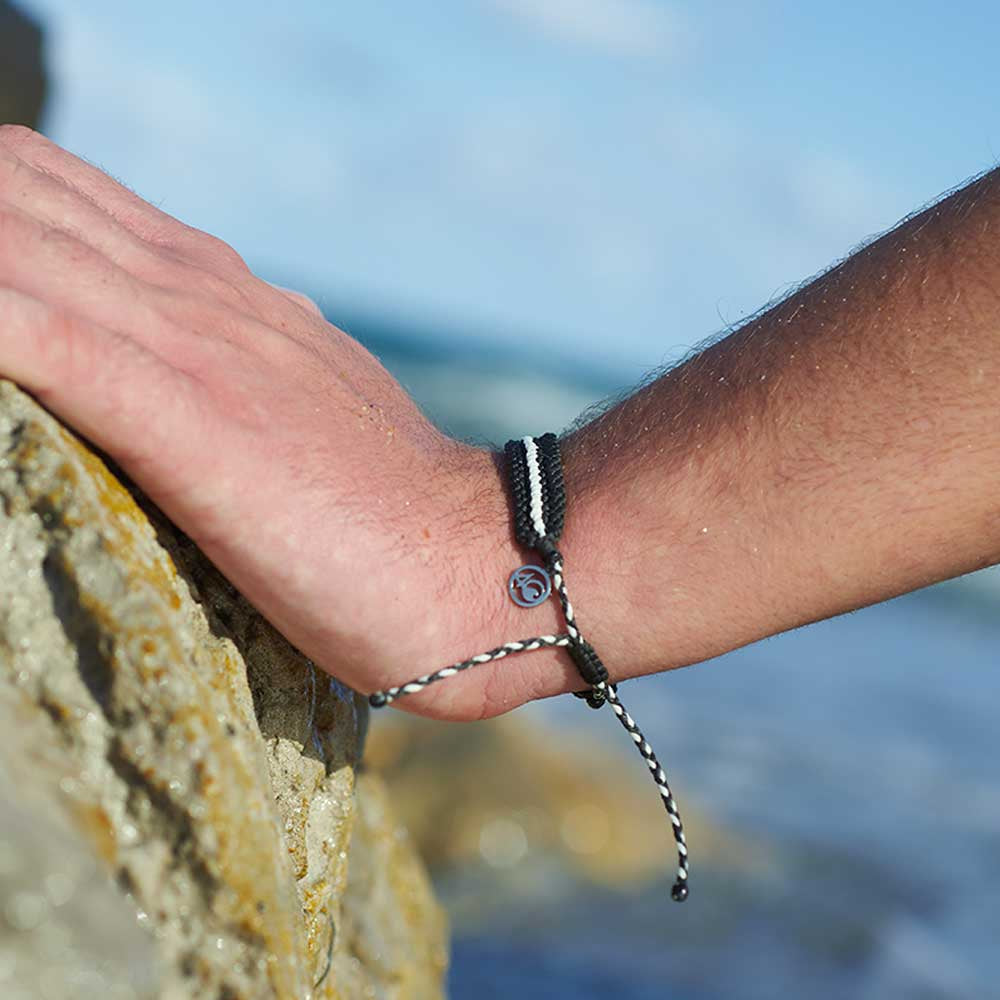4Ocean Deep Sea Beaded Bracelet - Black + Glow