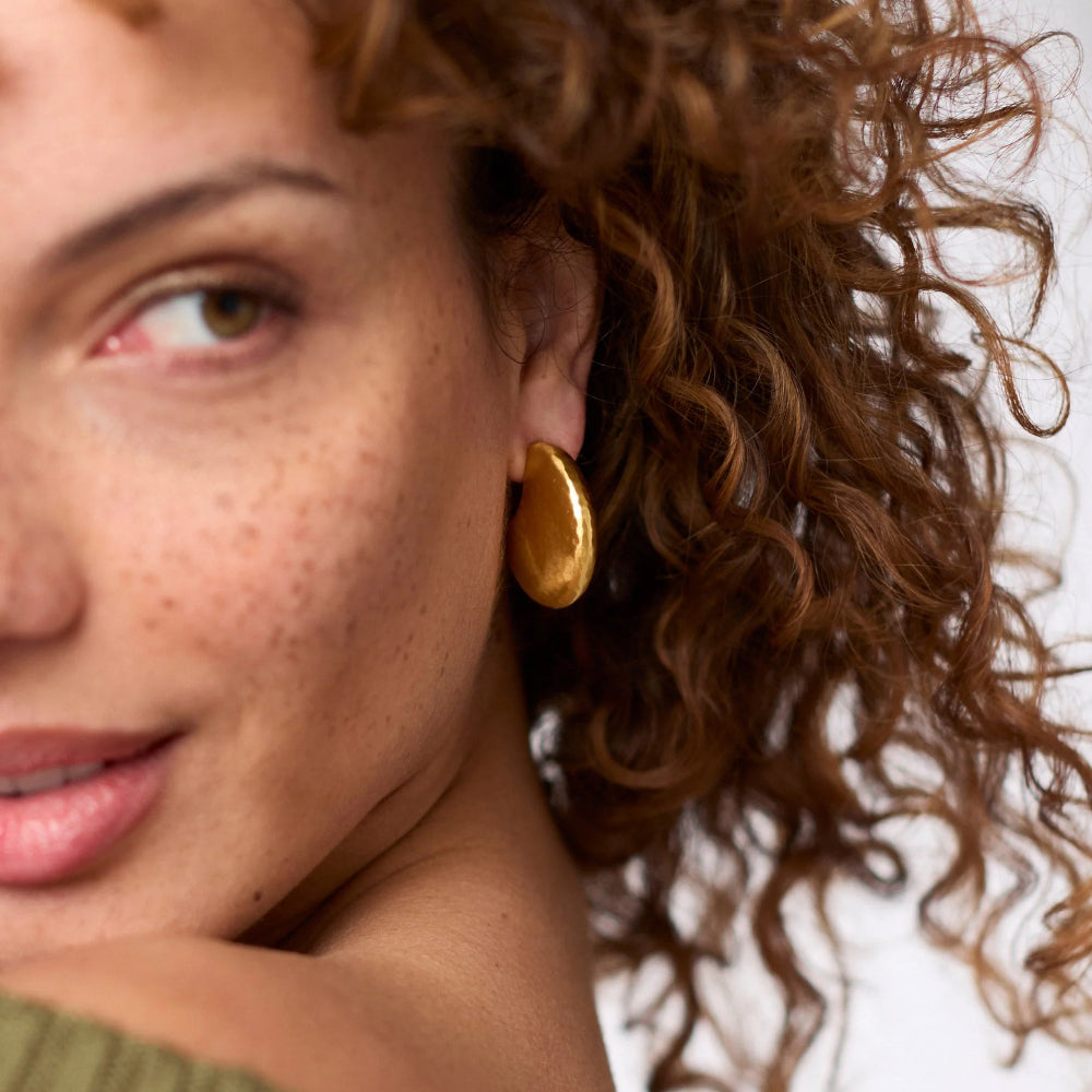 Julie Vos Gold Solara Hoops