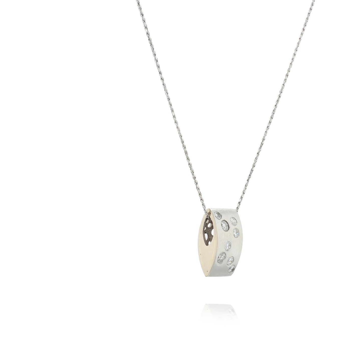 Estate 14 Karat White Gold Multi-Diamond Pendant Necklace