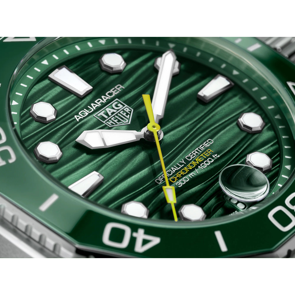 Tag Heuer Aquaracer Professional 300 Date Automatic, Green Dial