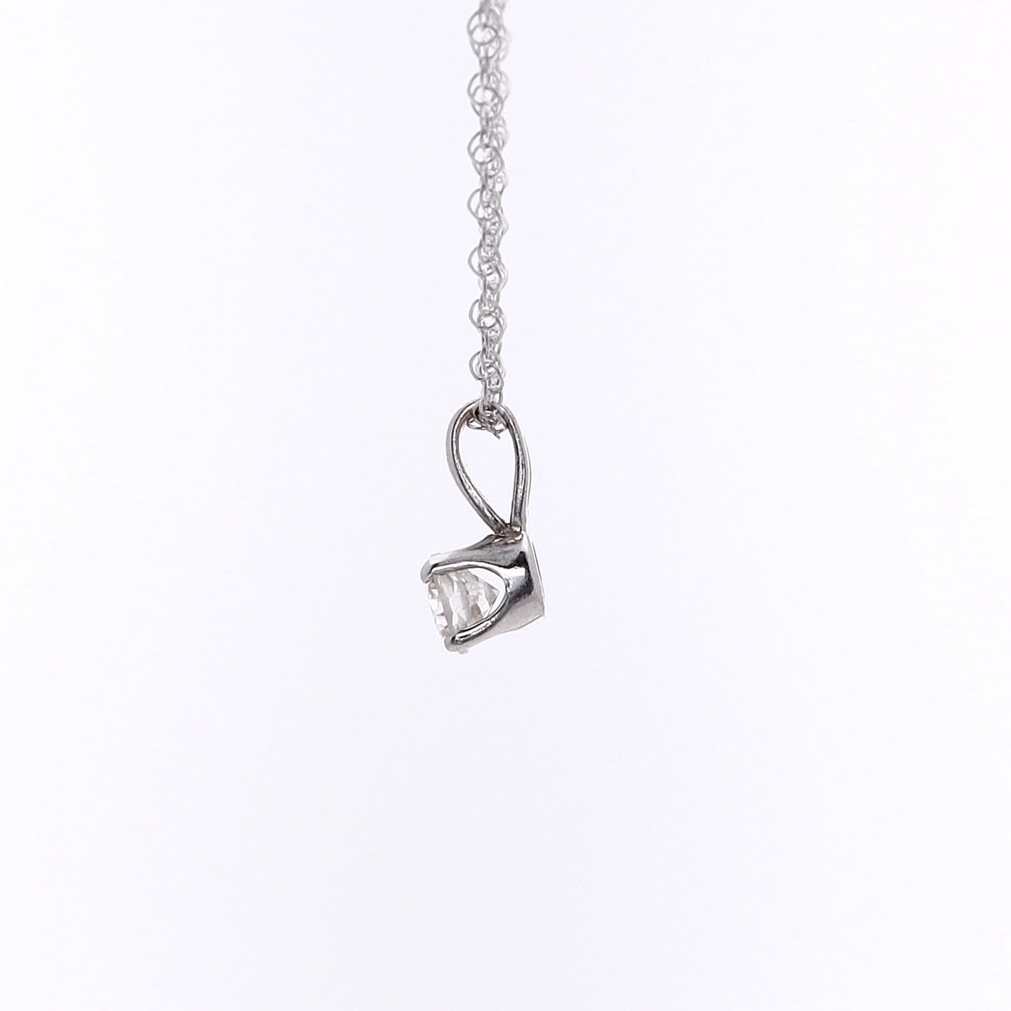 Estate 14 Karat White Gold Solitaire Diamond Pendant Necklace