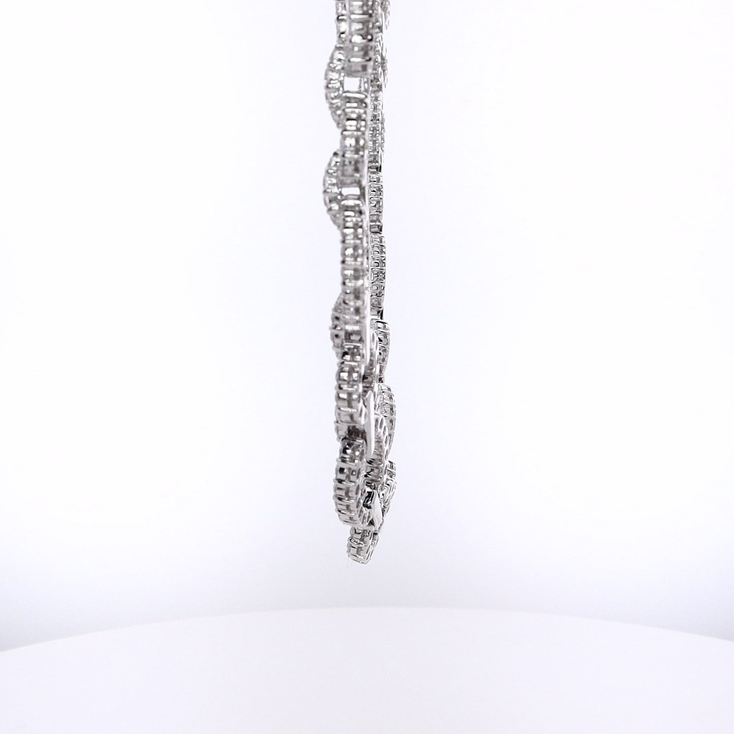Estate 18 Karat White Gold Alternating Round and Oval Link Diamond Necklace