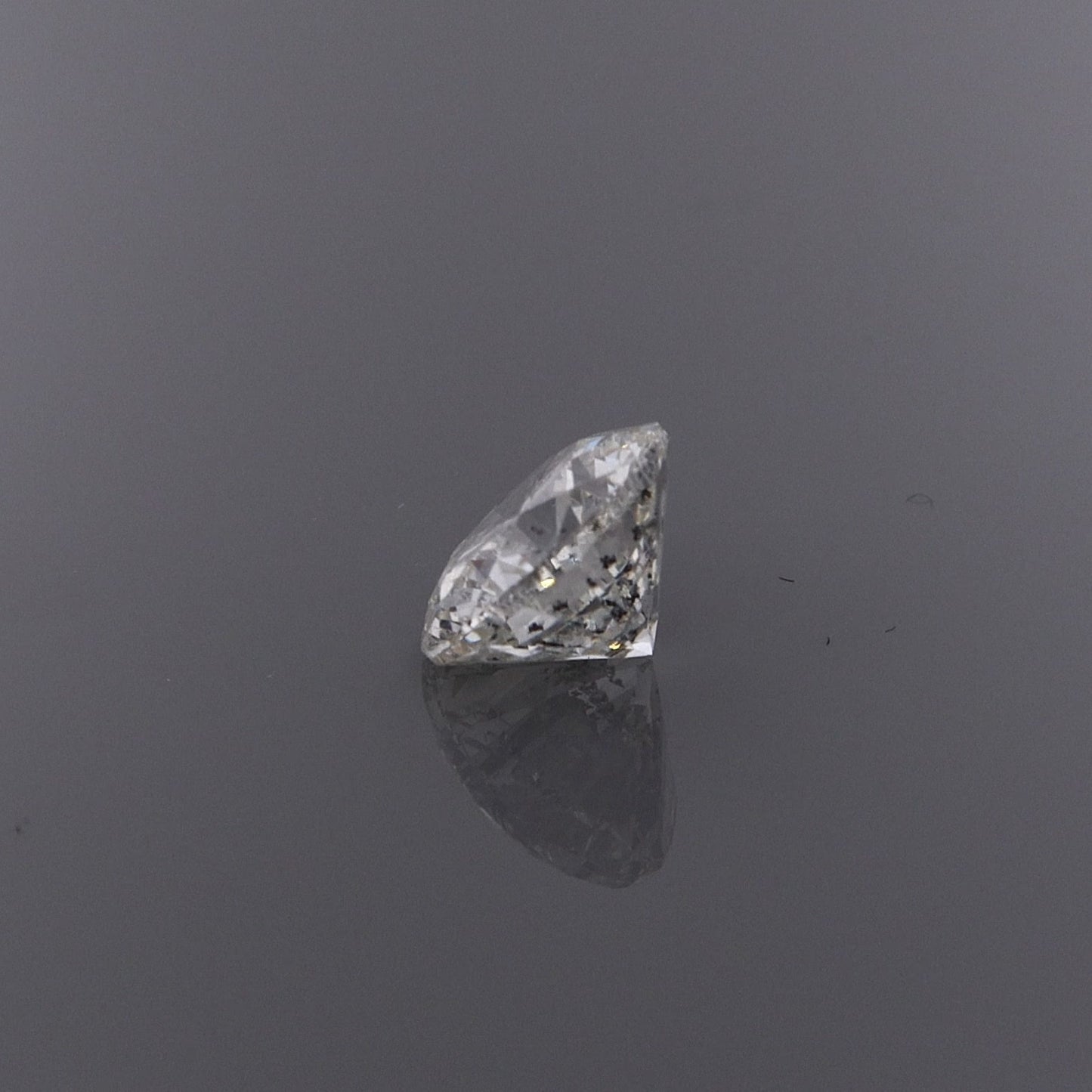 Round 2.03ct LI1 Diamond