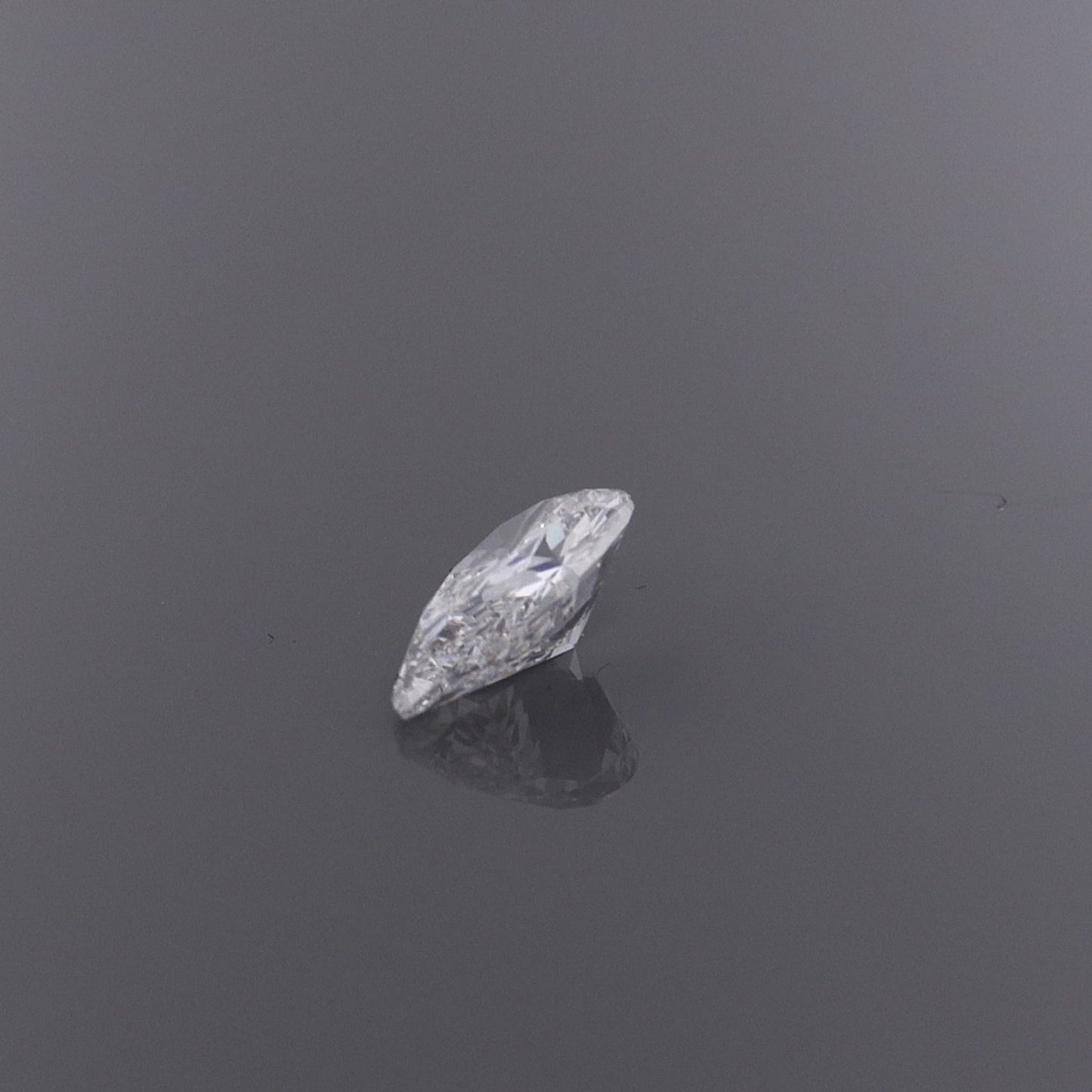 Pear 1.01ct ESI1 Diamond With GIA Certification #2185625726