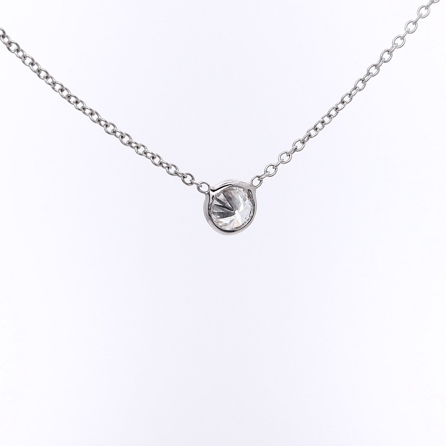 Estate 14 Karat White Gold Solitaire Diamond Pendant Necklace