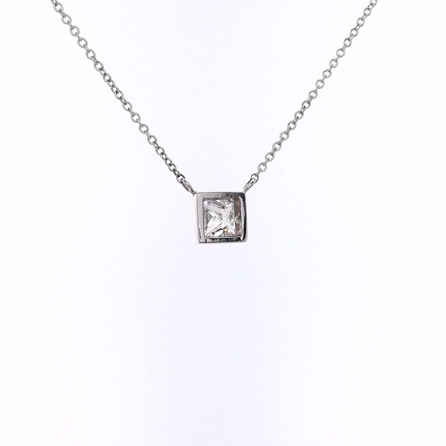 Estate 18 Karat White Gold Solitaire Diamond Pendant Necklace
