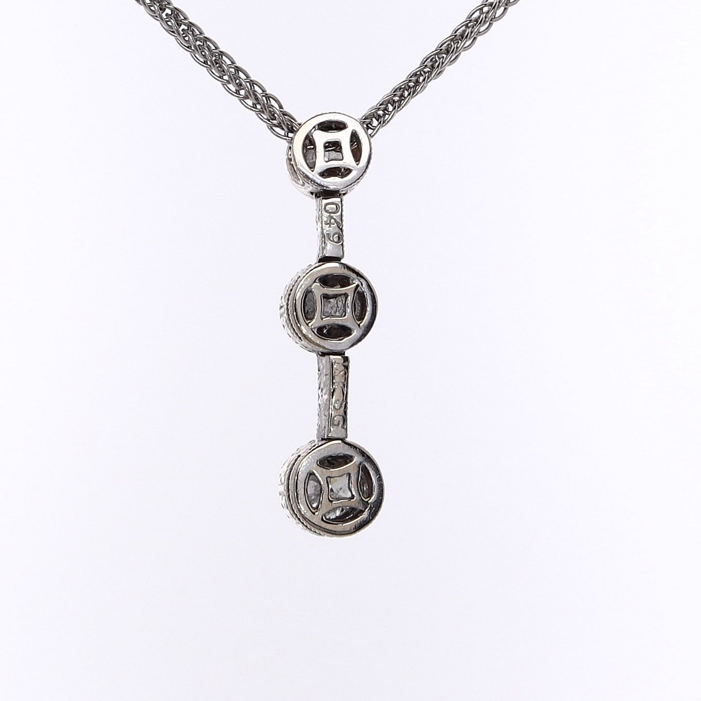 Estate 18 Karat White Gold Graduated Diamond Pendant Necklace