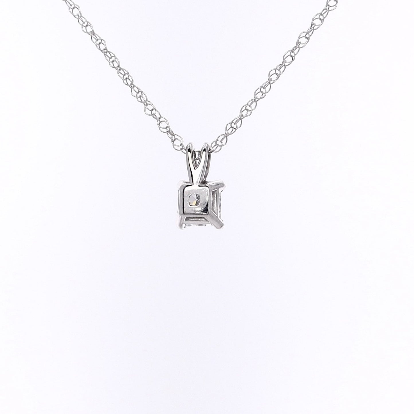 Estate 14 Karat White Gold Solitaire Diamond Pendant Necklace