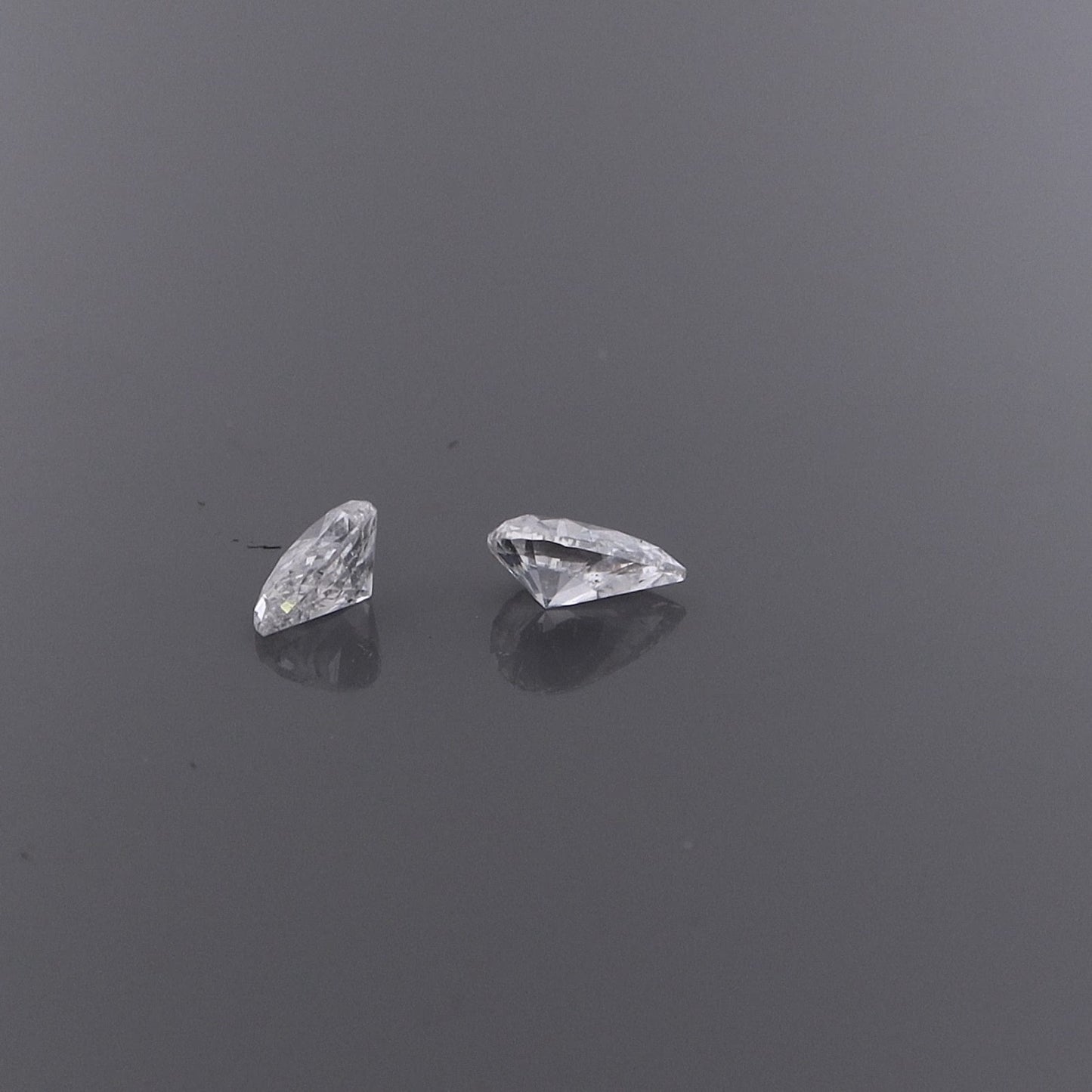 Matched Pair Estate Pear D.42tw DSI2-I1 Diamonds