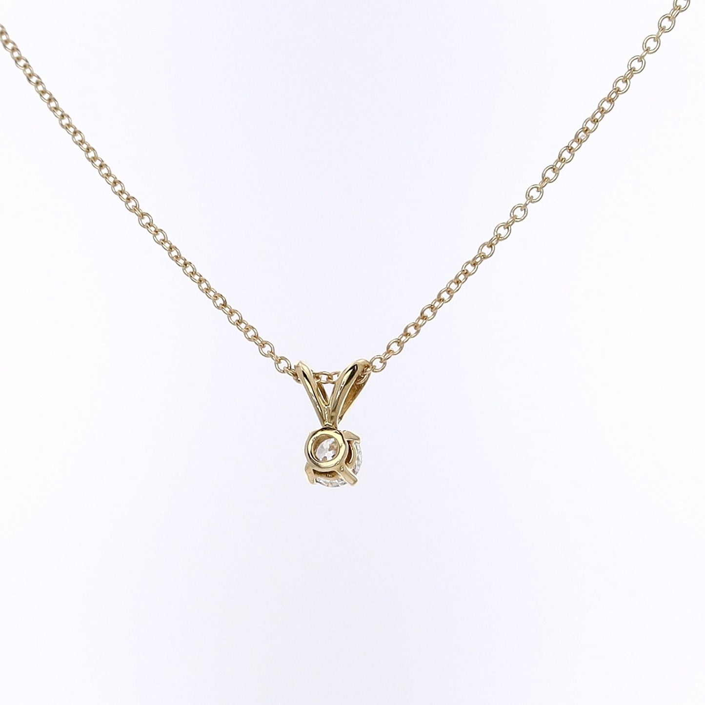 Estate 18 Karat Yellow Gold Solitaire Diamond Pendant Necklace