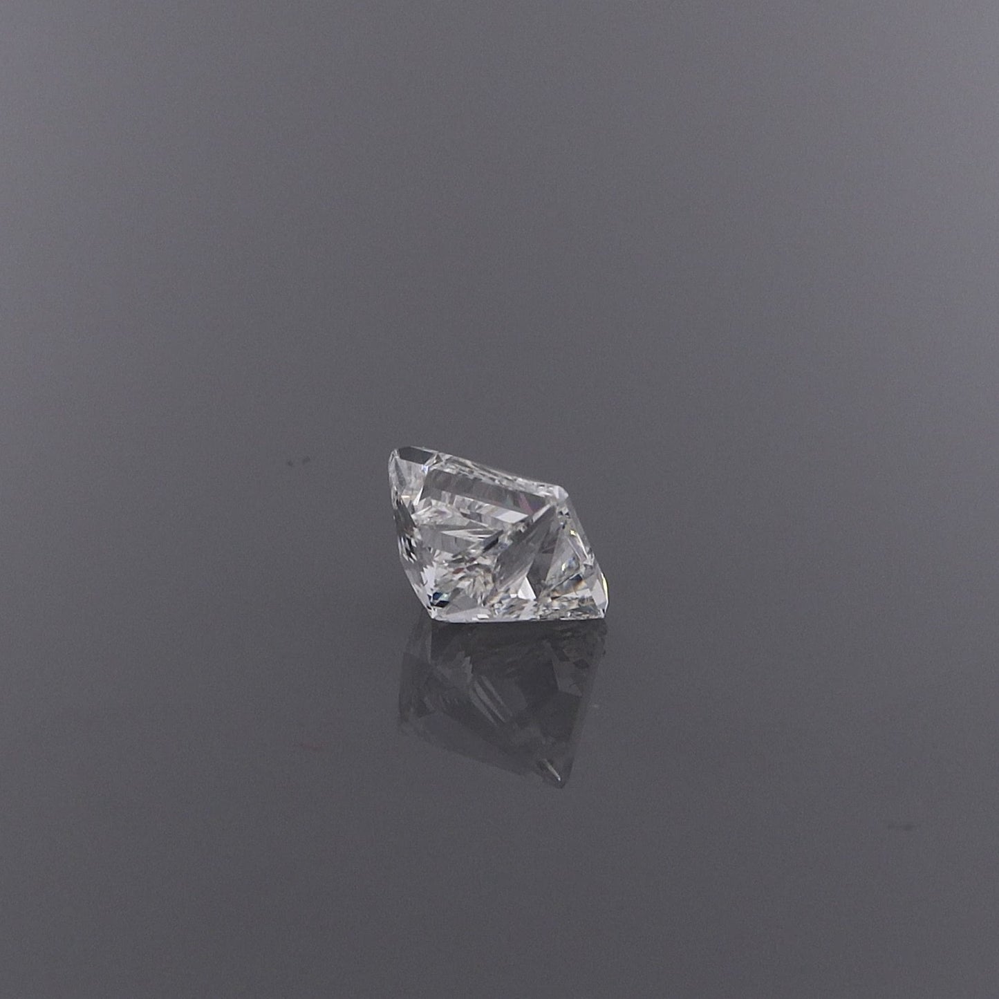 Estate Princess 1.04ct HVS1 Diamond
