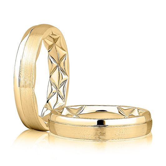 A Jaffe 14k Gold 5mm Quilted Satin Finish Band
