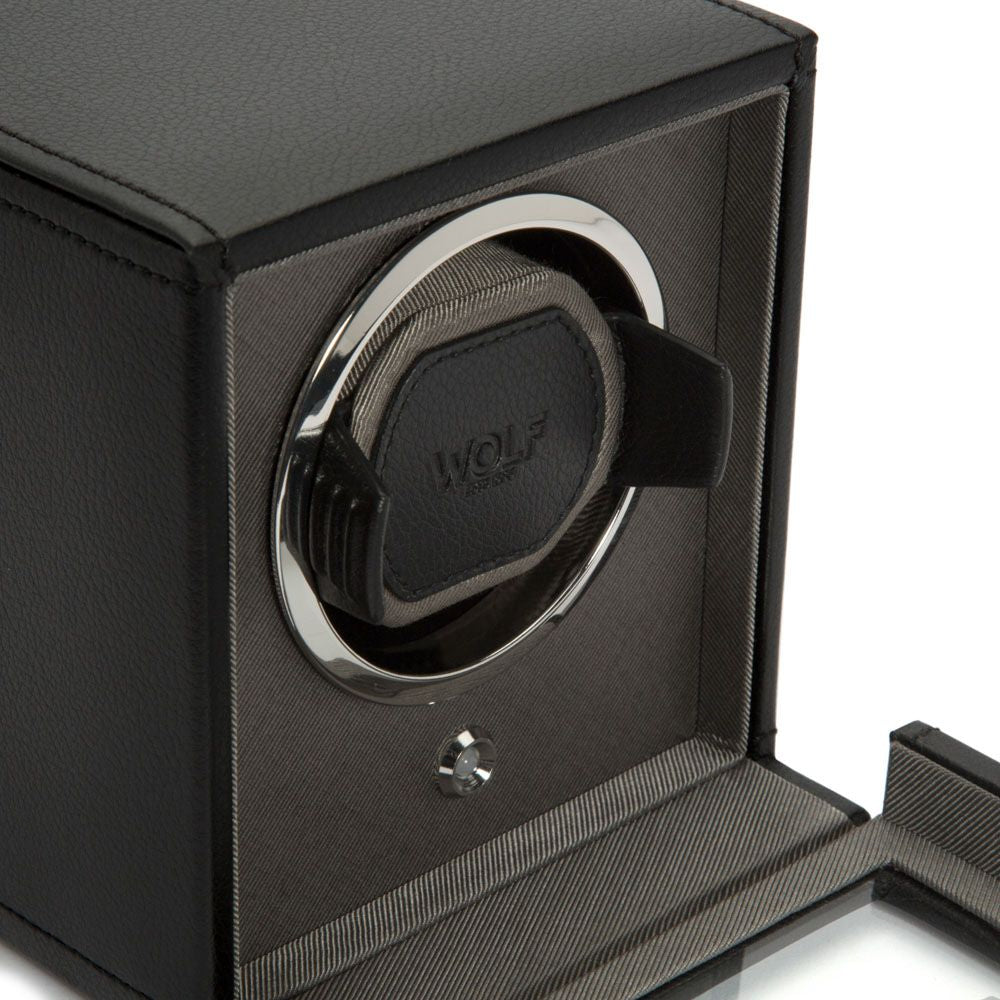 Wolf Cub Single Watch Winder with Cover in Black